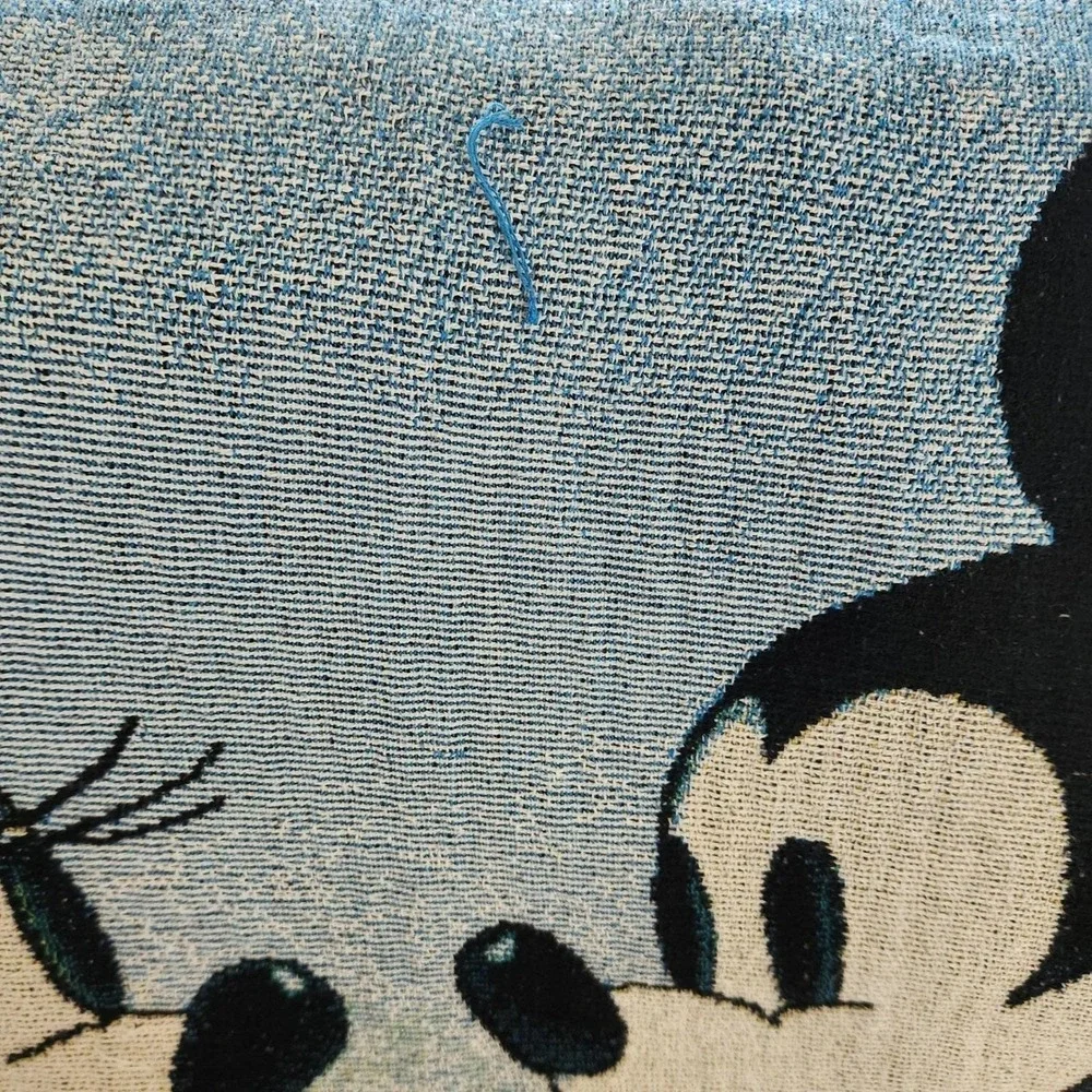 Vintage Disneyland Resort Mickey Minnie Picnic Woven Tapestry Throw Blanket